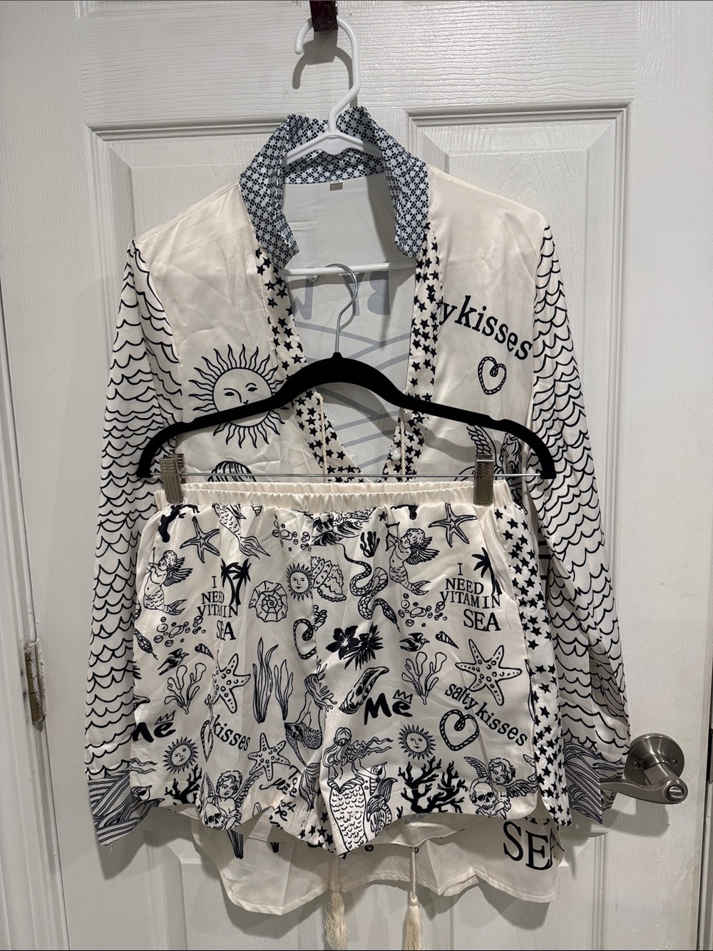 White & Black women’s Sea Print Matching Summer Set